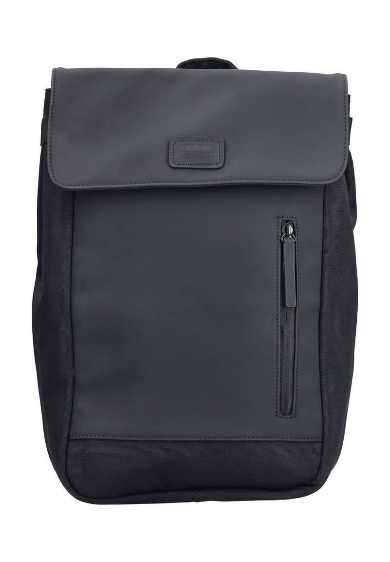 Sac à dos rectangulaire noir avec rabat avant, poche zippée verticale et côtés et fond en tissu.