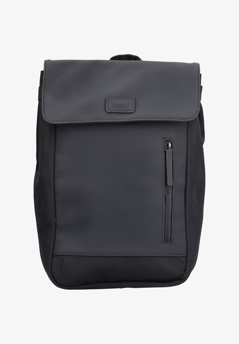 Sac à dos rectangulaire noir avec rabat avant, poche zippée verticale et côtés et fond en tissu.