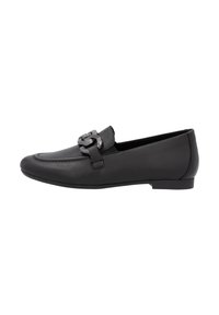 Černé kožené mokasíny s elegantním designem, obohacené o stříbrné kovové detaily na přední části a s nízkým, plochým podpatkem.