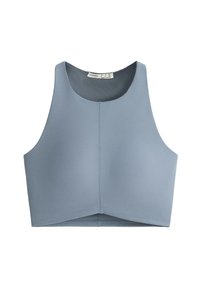 Top scurt albastru deschis fără mâneci, cu guler înalt și detaliu cu cusătură centrală.