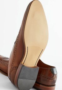 Next OXFORD WING BROGUE - Business-Schnürer - dark tan brown
