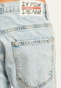 2Y Premium Blugi loose fit - lightblue