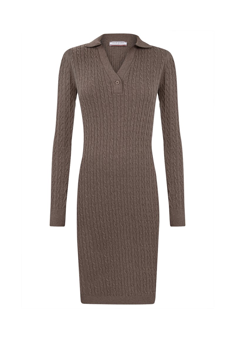 Robe tricotée marron avec un motif en câble, manches longues et col. Présente un bouton au niveau du col, une coupe ajustée et un ourlet côtelé.