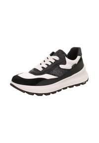 Sneaker bianco e nero con materiali misti, tra cui accenti testurizzati, una suola ammortizzata e chiusura con lacci. Presenta una punta arrotondata e suola in gomma.