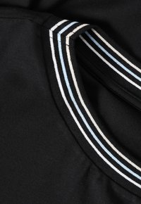TATUUM Jednoduché tričko - black