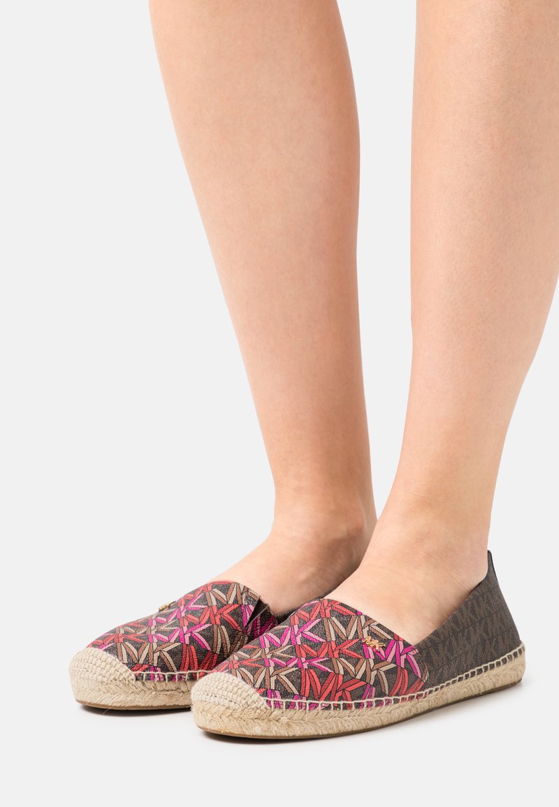 Michael Kors KENDRICK - - brown/coñac Zalando.es