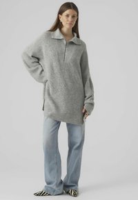 Vero Moda Petite VMPHILINE HIGHNECK BUTTON - Jersey De Punto - Black