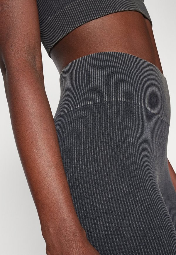 ONLLEA SEAMLESS STONE LEGGINGS - Pyjama bottoms4