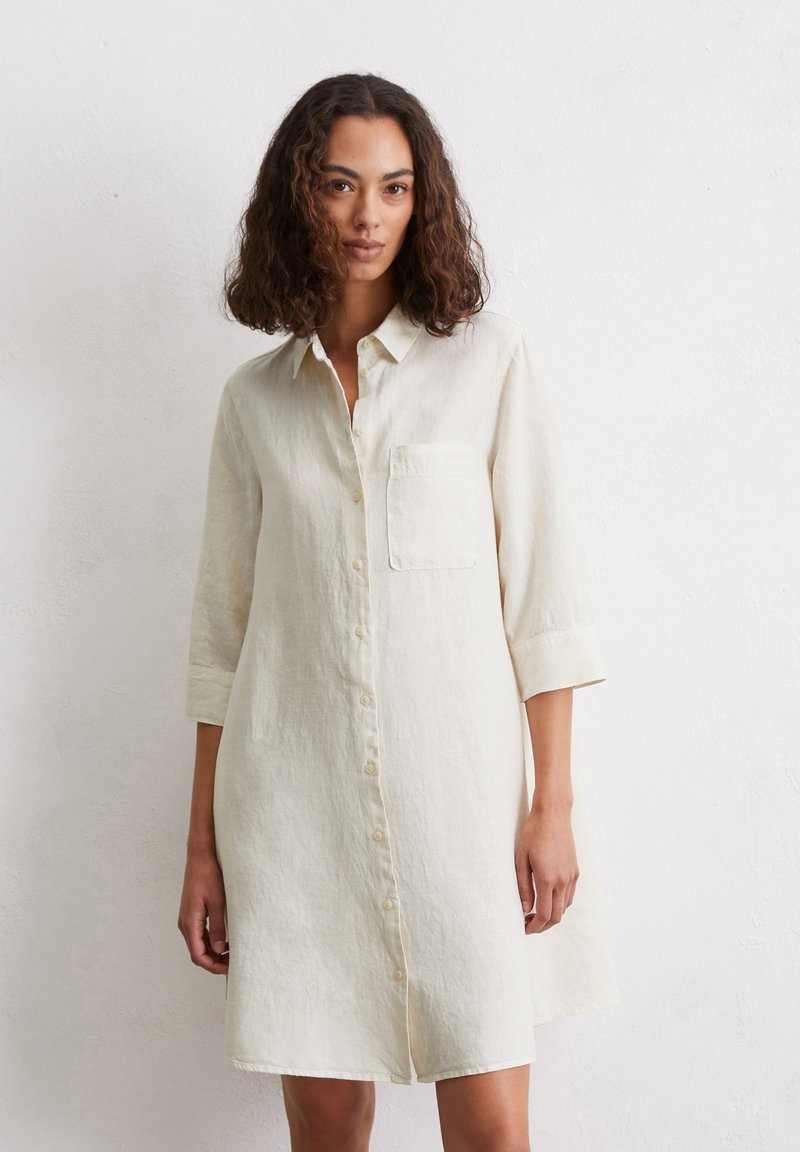 Marc O'Polo - A SHAPED 3/4 SLEEVE SHORT LENGTH BREAST POCKET - Shirt dress - silky stone, Enlarge