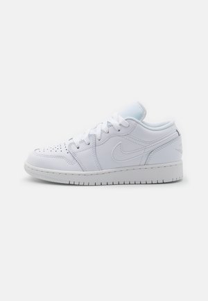 AIR JORDAN 1 UNISEX - Basketballschuh - white