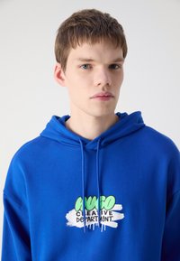 HUGO NUGOBINO - Hoodie - open blue