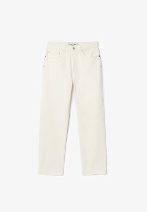 Jeanovi od krem boje s ravnim nogavicama, koji imaju dva prednja džepa, kopčanje na dugme i suptilno brendiranje u blizini pasa.