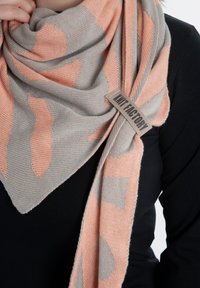 Knit Factory LEAF - Sjaal - pebble grey apricot