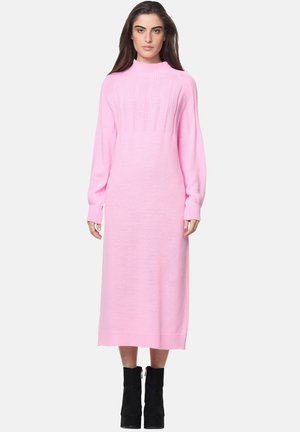 Stickad klänning - rosa