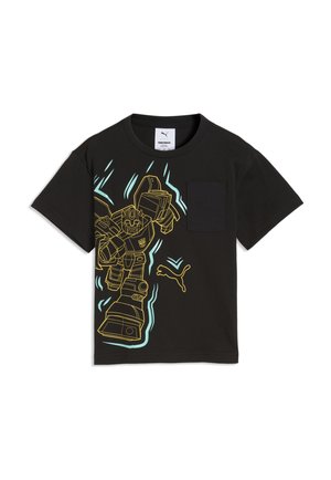 T-shirt nera a maniche corte con grafica di un robot contornato in giallo e blu, taschino nero sul petto e logo Puma giallo sul davanti.