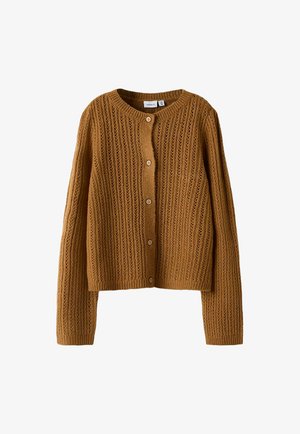 Brązowy sweter z dzianiny z długimi rękawami, zapięcie na guziki z przodu i teksturowanym wzorem w pionowe paski.