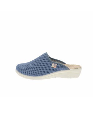 Zoccolo slip-on in rete blu con soletta beige imbottita e suola bianca, progettato per comfort e facilità di utilizzo.