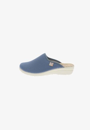 Zoccolo slip-on in rete blu con soletta beige imbottita e suola bianca, progettato per comfort e facilità di utilizzo.