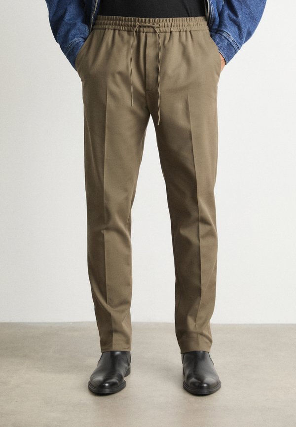 TAPERED - Trousers - tarmac