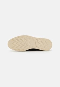 Zign Stivaletti stringati - black