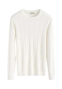 Pull blanc en tricot avec texture côtelée, col rond et manches longues. Tissu doux sans motifs ou accents visibles.