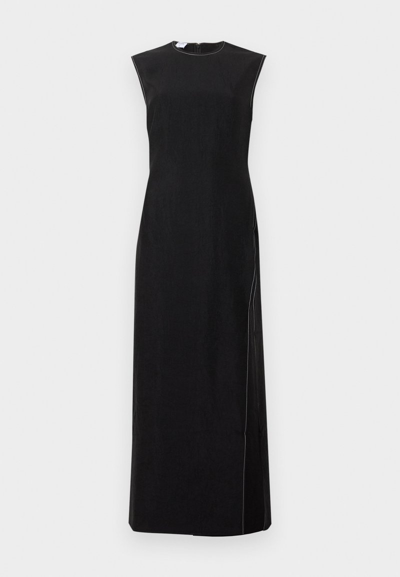 Ärmelloses schwarzes Maxikleid mit hohem rundem Ausschnitt und sichtbaren weißen Seitennähten auf einem einfarbigen hellen Hintergrund.