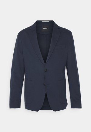Marineblazer gemaakt van soepel materiaal, met een enkel-breasted ontwerp, twee voorzakken, twee knopen en een klassieke notch lapel.