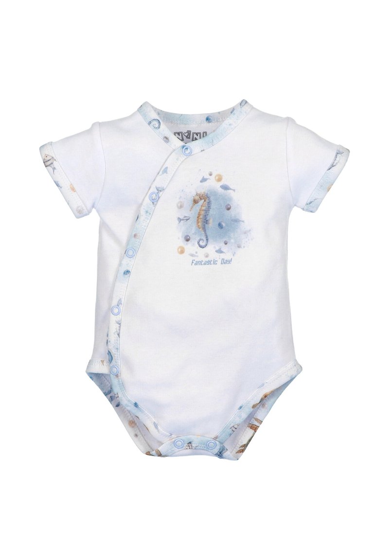 Witte babyromper met korte mouwen, voorzien van een zeepaardontwerp en lichtblauwe afwerking met oceanethema-patronen. Drukknoopsluiting.