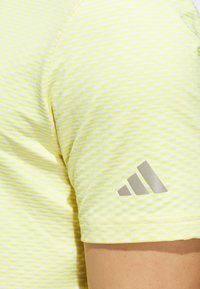 adidas Golf BASE BEYOND TEXTURED - Piké - pure sulfur