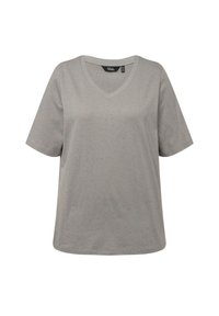 Camiseta de cuello en V de manga corta en gris claro, hecha de una tela suave con motas multicolores dispersas por todo su diseño. Corte relajado y estilo simple.