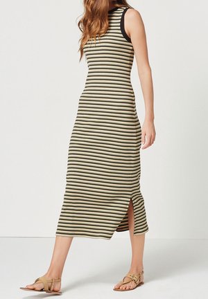 Robe fourreau - green