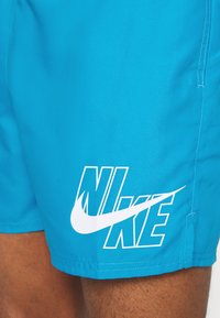 Nike Performance VOLLEY - Short de bain - laser blue