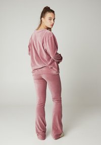 Protest PRTCHYRESE - Felpa - persiapink