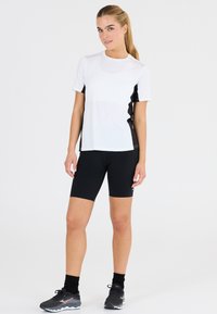 ELITE LAB Tekninen t-paita -  white