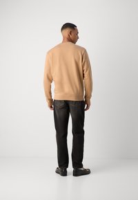 Scotch & Soda REGULAR FIT LEFT CHEST LOGO - Sweatshirt - soft camel
