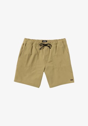 Kahki-uimashortsit, joissa on joustava vyötärö ja musta nyöri. Siinä on kaksi sivutaskua ja neliölabeli alareunassa oikealla puolella.