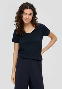 s.Oliver MIT FLAMMGARNSTRUKTUR - T-Shirt basic - navy