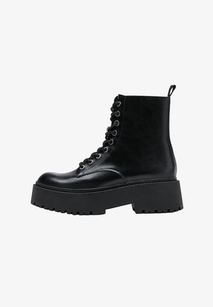 Členkové čižmy na platforme - black