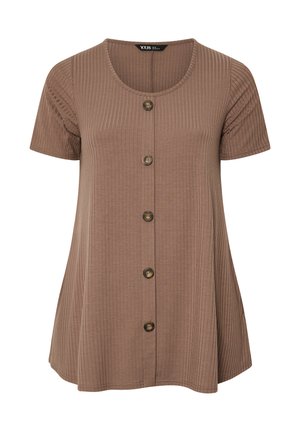 Top marrón de manga corta acanalada con escote redondo y cinco botones en la parte delantera, corte holgado con dobladillo ligeramente acampanado.