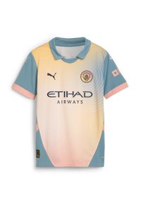 Polokošeľa s krátkym rukávom v gradientnej svetlomodrej a pastelovo ružovej farbe, s logom Manchester City a nápisom "ETIHAD AIRWAYS" v tučnom čiernom písmene.