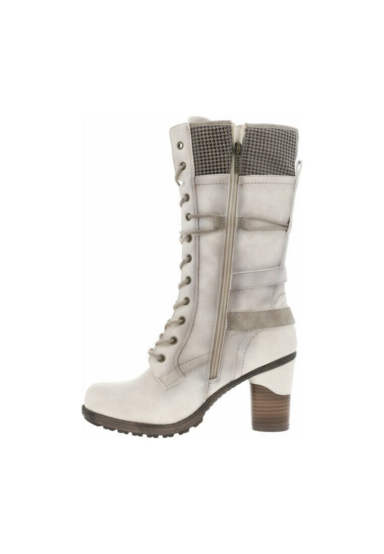 Bottines en cuir beige avec une tige en tricot texturé, fermeture à lacets à l'avant, zip sur le côté et un talon en bois empilé. Comprend une semelle en caoutchouc antidérapante.