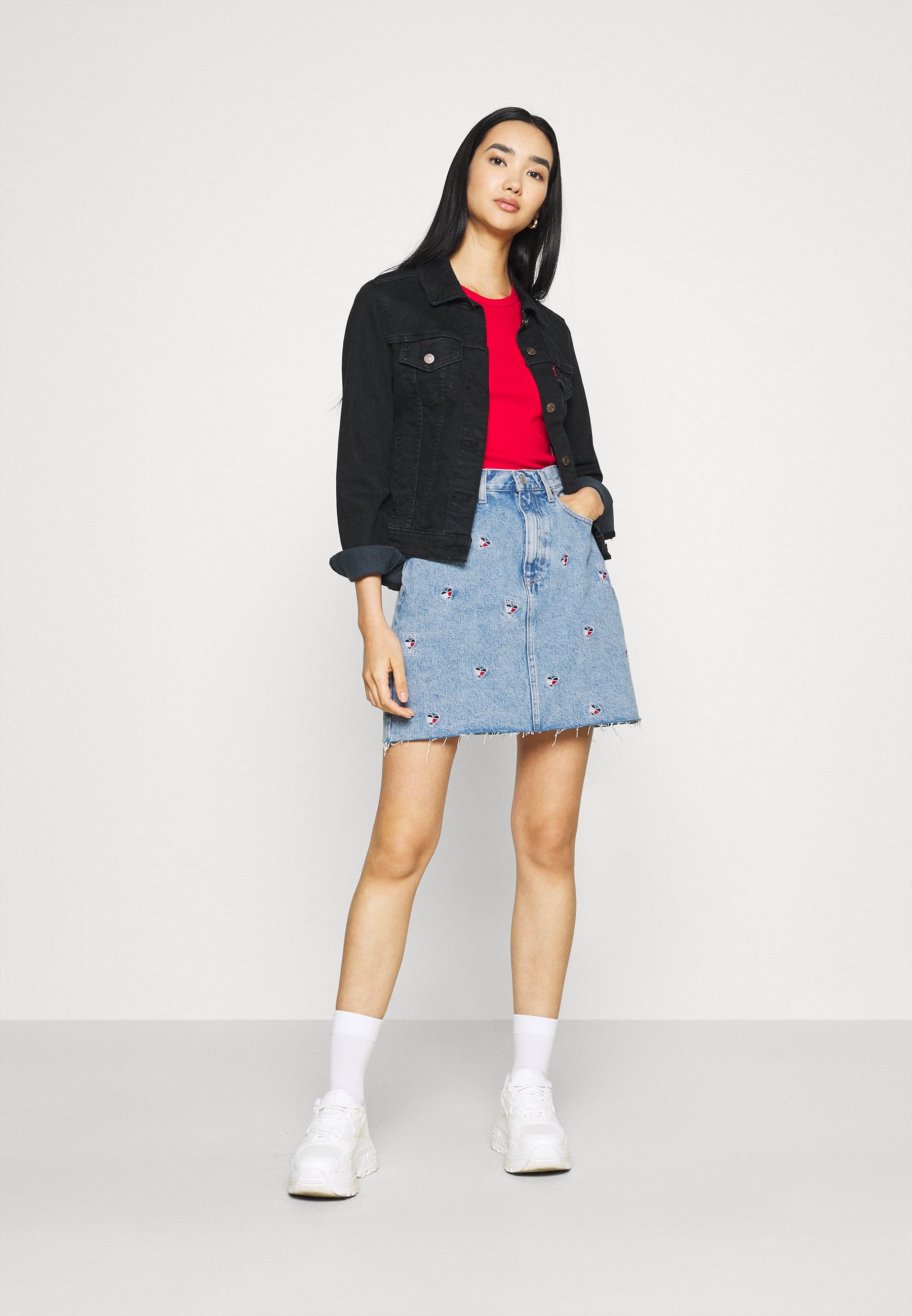 Tommy Jeans MOM SKIRT - Mini sijonas - denim light/šviesiai mėlyno džinso -  Zalando.lt