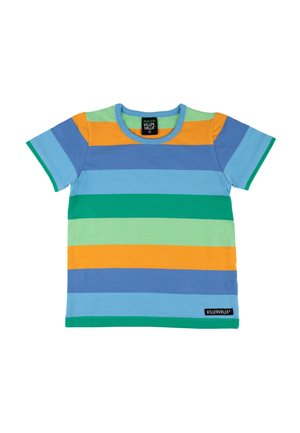 Børne T-shirt med korte ærmer og vandrette striber i grøn, lys grøn, blå, orange og lyseblå, med VILLERVALLA-mærke.