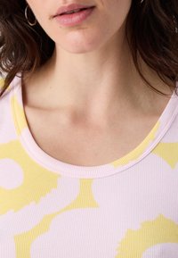 Marimekko ERKKERI UNIKKO - Linne - light pink/yellow