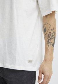 Blend BHTee - Tricou basic - snow white