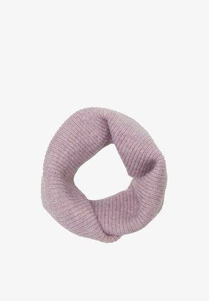 Miękki, prążkowany szalik typu infinity w jasnym odcieniu mauve, ułożony w luźny okrąg na białym tle.