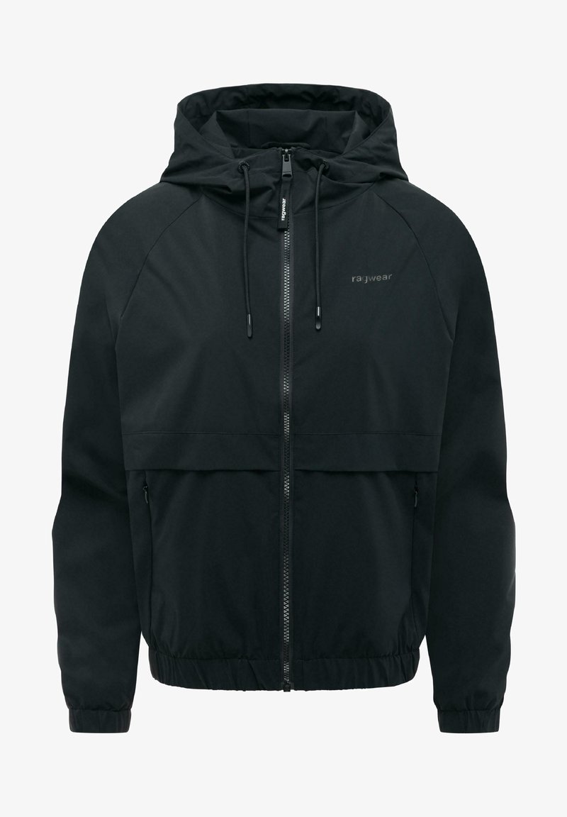 Giacca nera con cappuccio, cerniera frontale, cappuccio con coulisse, tasche laterali con cerniera, polsini elastici e logo "ragwear" sul petto.