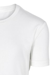 Hvid bomulds t-shirt med rund halsudskæring og korte ærmer. Stoffet ser glat og let ud med en klassisk pasform.