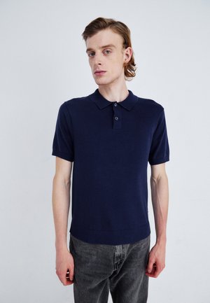 - Koszulka polo