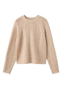 Suéter de punto trenzado en beige, con cuello redondo, mangas raglán y dobladillo acanalado. Los patrones de punto abierto crean textura en toda la prenda.